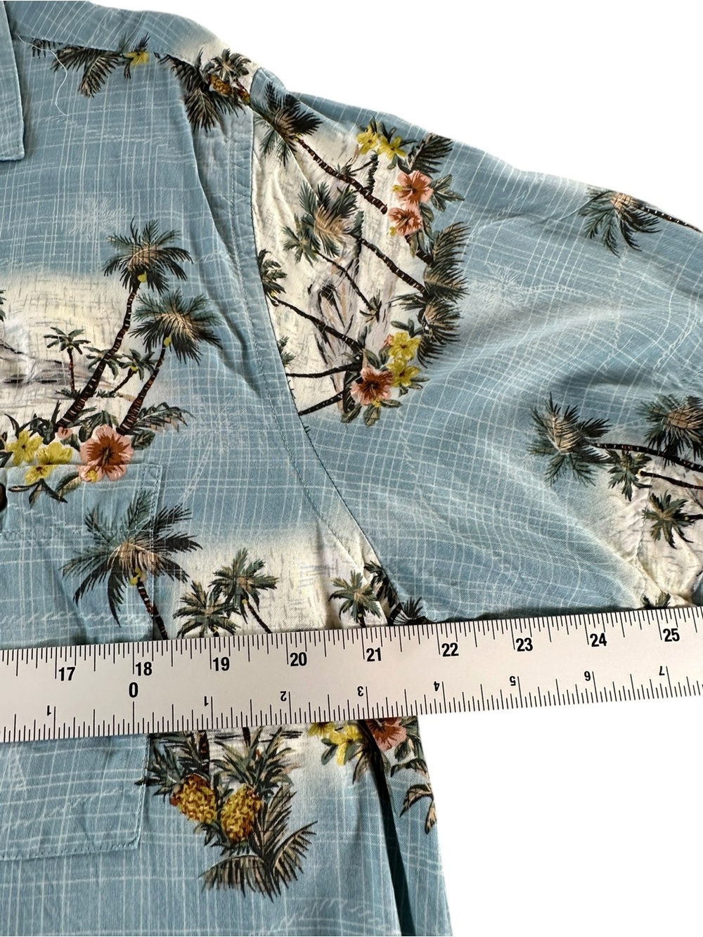 Men's Light Blue Island Print Short Sleeve Button-Down Shirt Large - Picture 7 of 7